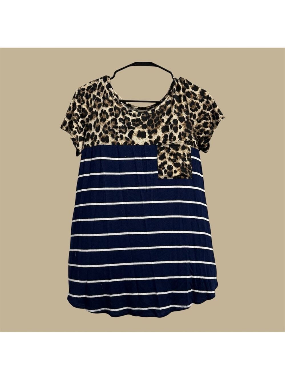 Leopard Yoke Navy Striped Short Sleeve Tee size M